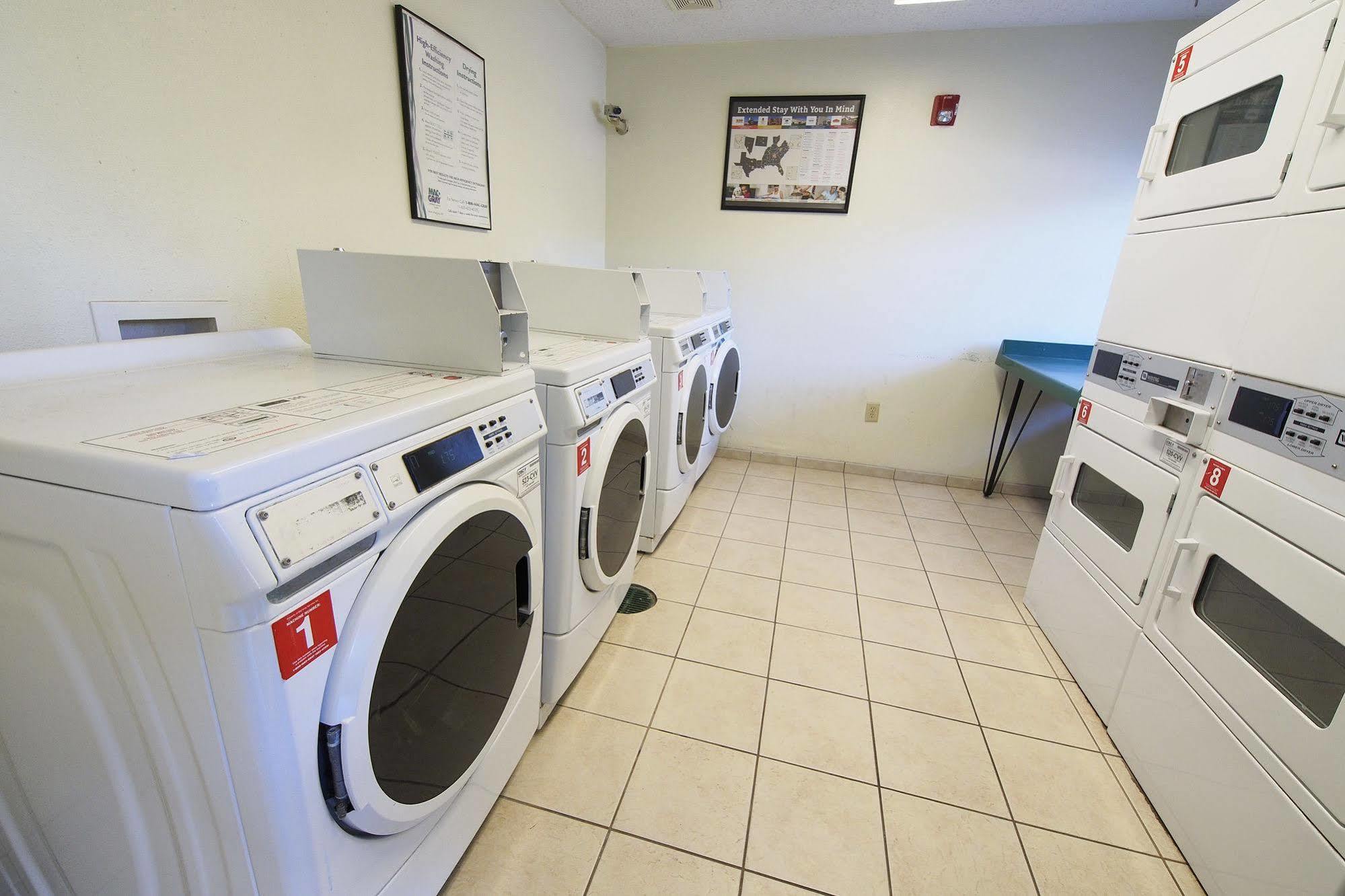 Intown Suites Extended Stay Chesapeake Va - I-64 Crossways Blvd Εξωτερικό φωτογραφία